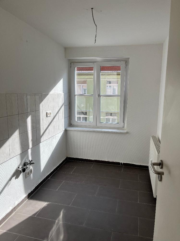 2 Raum Wohnung in ruhiger Lage 1.OG Rechts mit Balkon - Photo 3