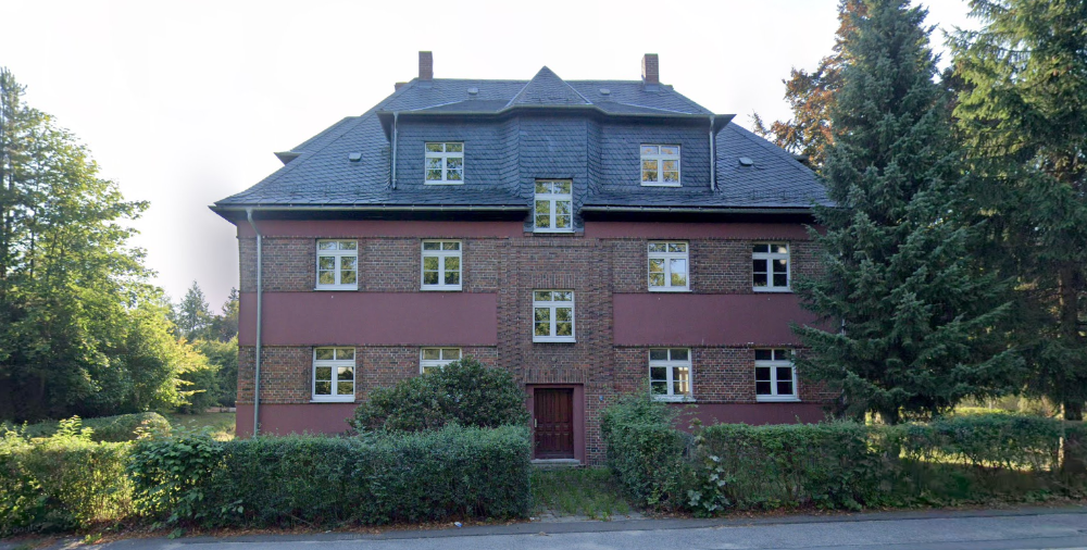 Exklusive Dachgeschosswohnung in Brand-Erbisdorf: Erstbezug mit höchstem energetischem Standard - Photo 1