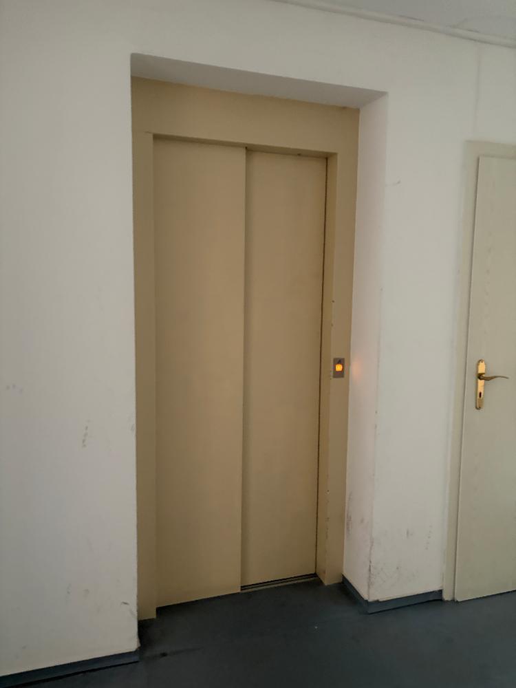Historischer Charme trifft modernen Wohnkomfort Praktische 1-Zimmer-Wohnung im 1.OG mit Aufzug im Herzen von Freiberg - Foto 3