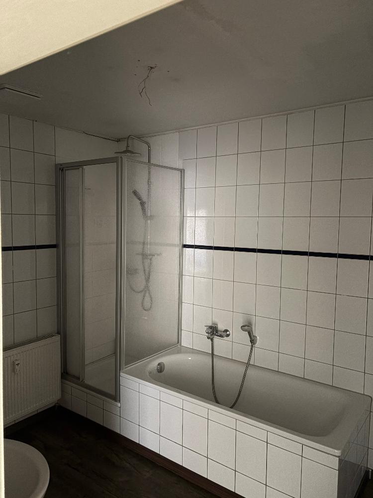 Urbanes Wohnen im geschichtsträchtigen Einzeldenkmal Großzügige 3-Zimmer-Wohnung im 3.OG mit Aufzugskomfort in Freibergs Top-Lage - Foto 3