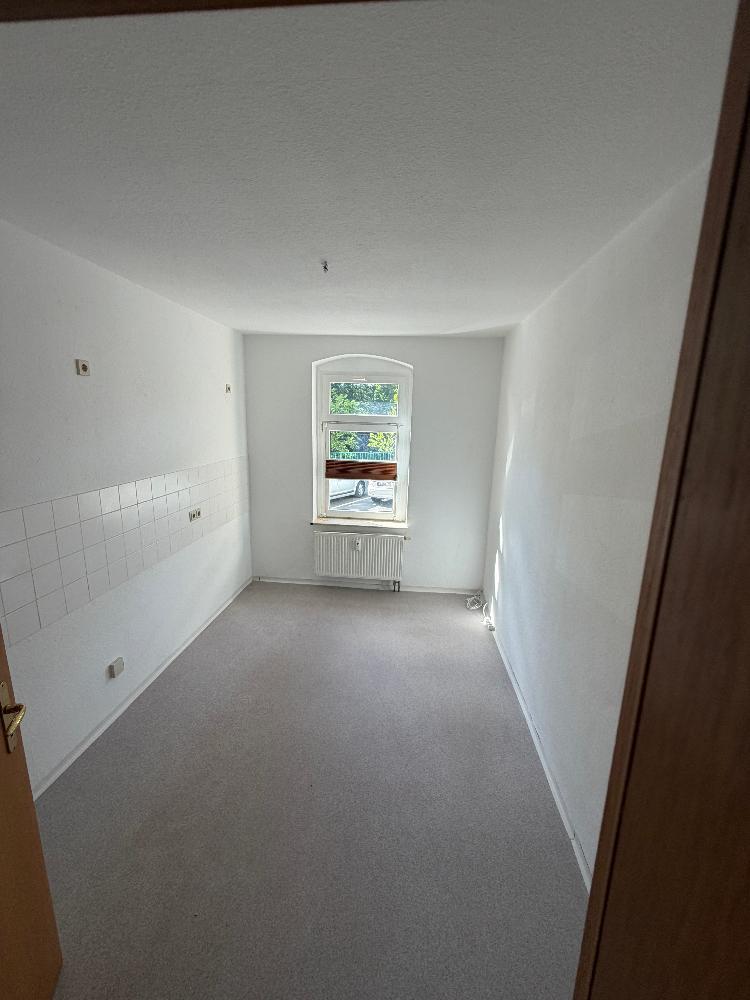 Zentraler Wohn-t-raum in der Silberstadt Freiberg – Erdgeschosswohnung mit Balkon & Blick ins Grüne - Photo 1