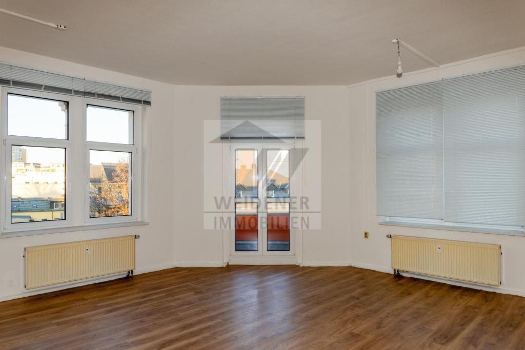 Im Zentrum: 4 Raum-Whg. mit Balkon in schönem Gründerzeitbau! ca. 123 m²! - Foto 1