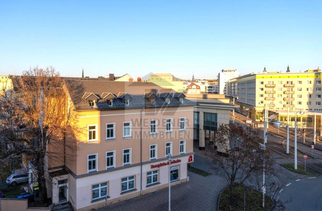 Im Zentrum: 4 Raum-Whg. mit Balkon in schönem Gründerzeitbau! ca. 123 m²! - Foto 3