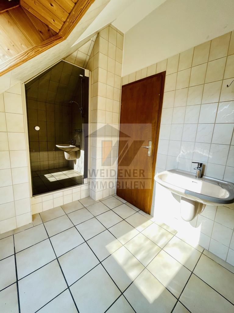 Große 2,5-Raum-Wohnung mit Wanne und Dusche! Maisonette! - Photo 5