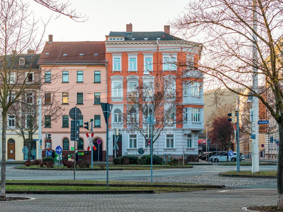 Elegante 4-Raum-Wohnung mit ca. 127 m² im Gründerzeitbau – begehrte Lage! - Photo 4