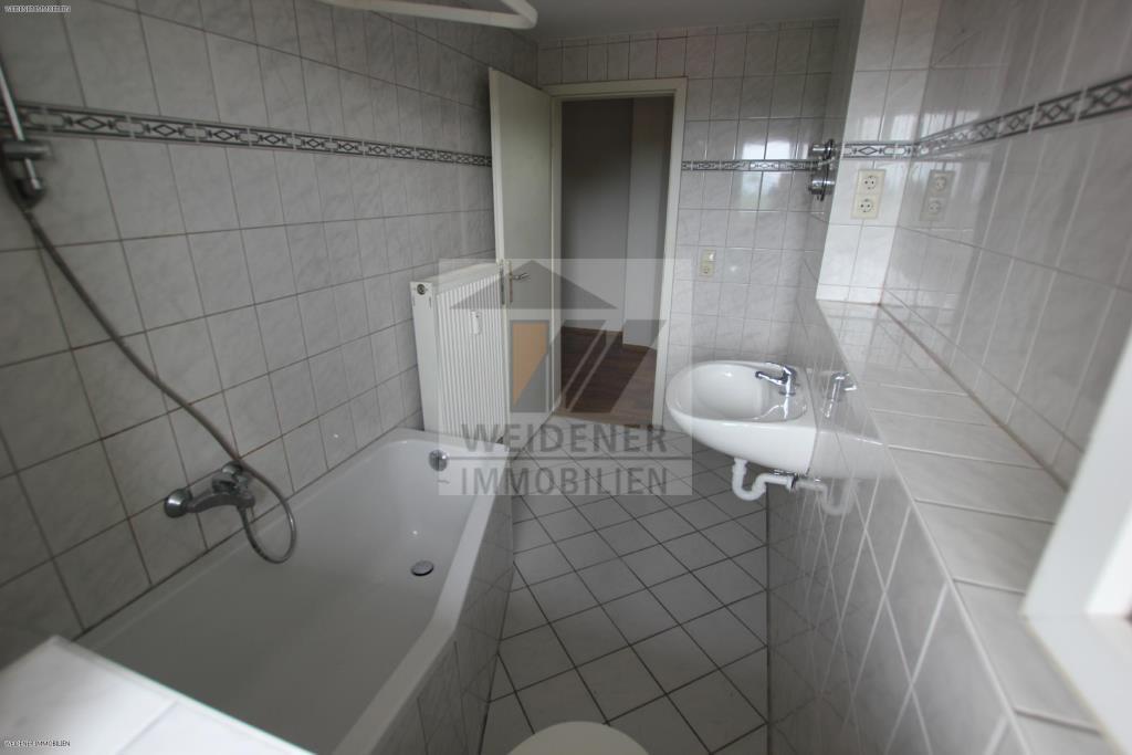 1,5 Raum-DG-Whg. mit Balkon und Aufzug in Innenstadtnaher Lage - Nähe Südbahnhof und Arcarden. - Photo 4