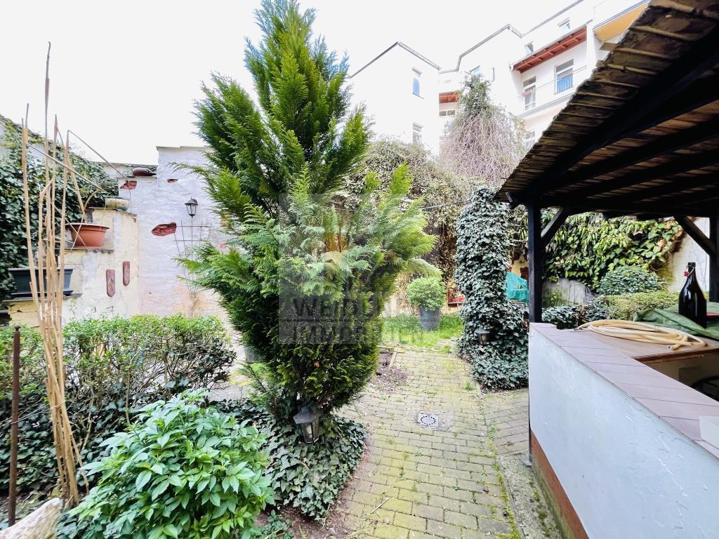 Neu Renoviert mit neuem Boden, Aufzug und Balkon! Schöne Single Wohnung - Photo 5