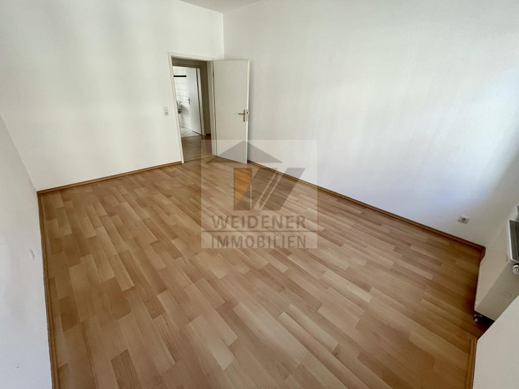 Wohnen in Gera Untermhaus! 3 Raum Wohnung mit Balkon (Südseite) und großen Wohnzimmer! - Photo 5