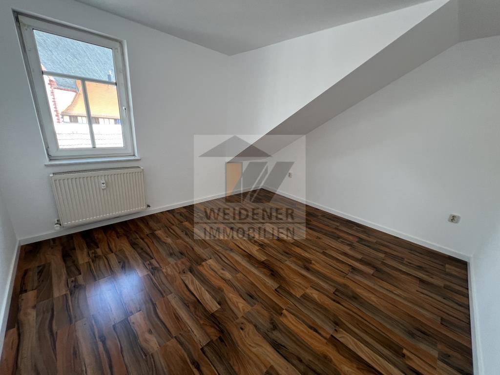 Renovierte 4 Zimmer Wohnung mit neuer Einbauküche im Herzen von Weida! - Foto 4