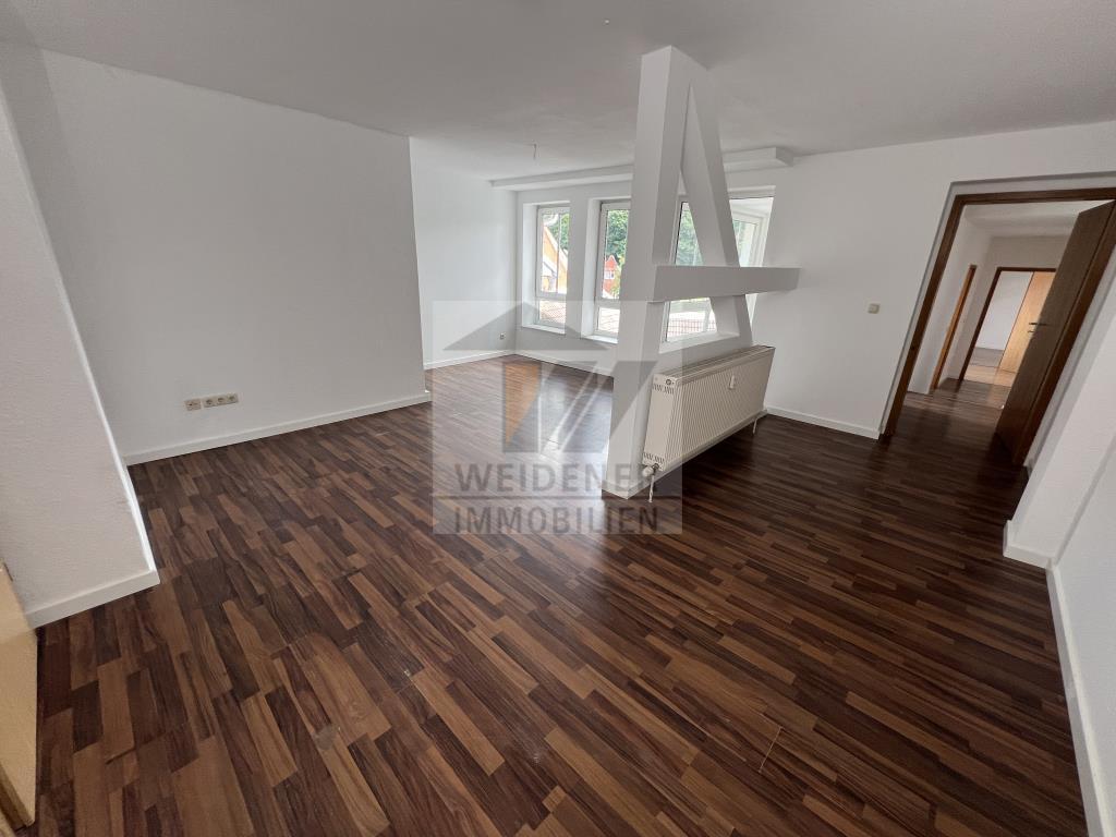 Renovierte 4 Zimmer Wohnung mit neuer Einbauküche im Herzen von Weida! - Foto 2
