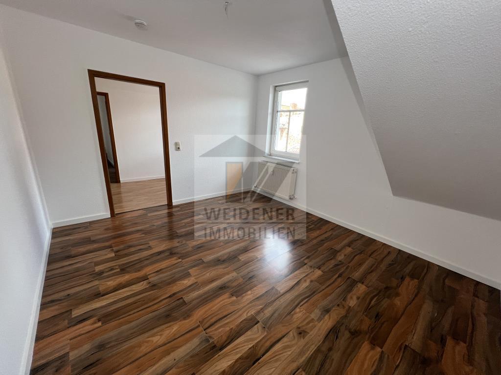 Renovierte 4 Zimmer Wohnung mit neuer Einbauküche im Herzen von Weida! - Foto 5
