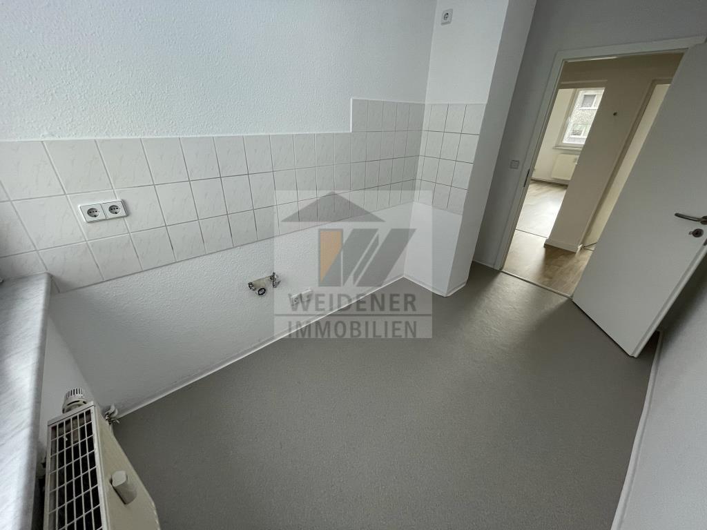 4 Raum Whg. mit Balkon gesucht? Nähe von AMAZON in Gera-Langenberg! - Foto 1