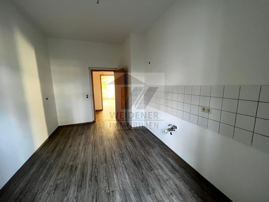 Neuer Boden, Wanne, Dusche, Aufzug und Balkon! Geräumige 2 Raum Wohnung - Photo 4
