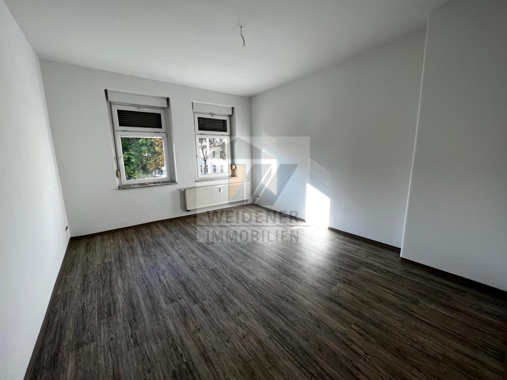 Neuer Boden, Wanne, Dusche, Aufzug und Balkon! Geräumige 2 Raum Wohnung - Photo 1