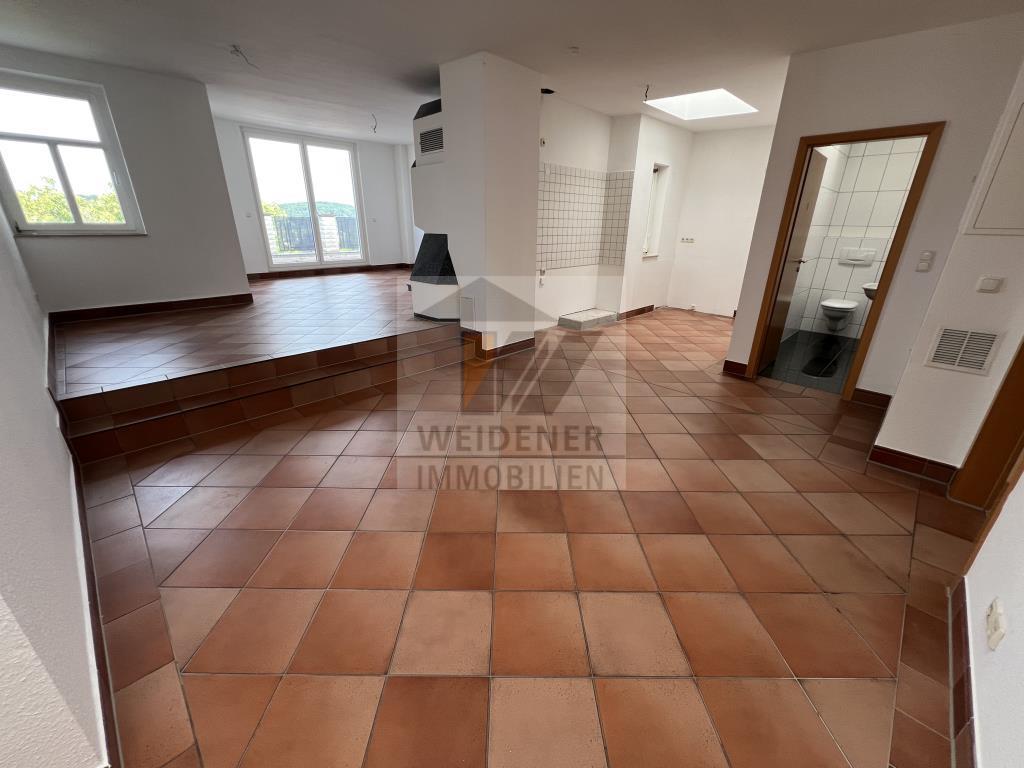 Was für ein Ausblick! 4 Raum Dachgeschoss-Wohnung mit Terrasse! - Photo 2