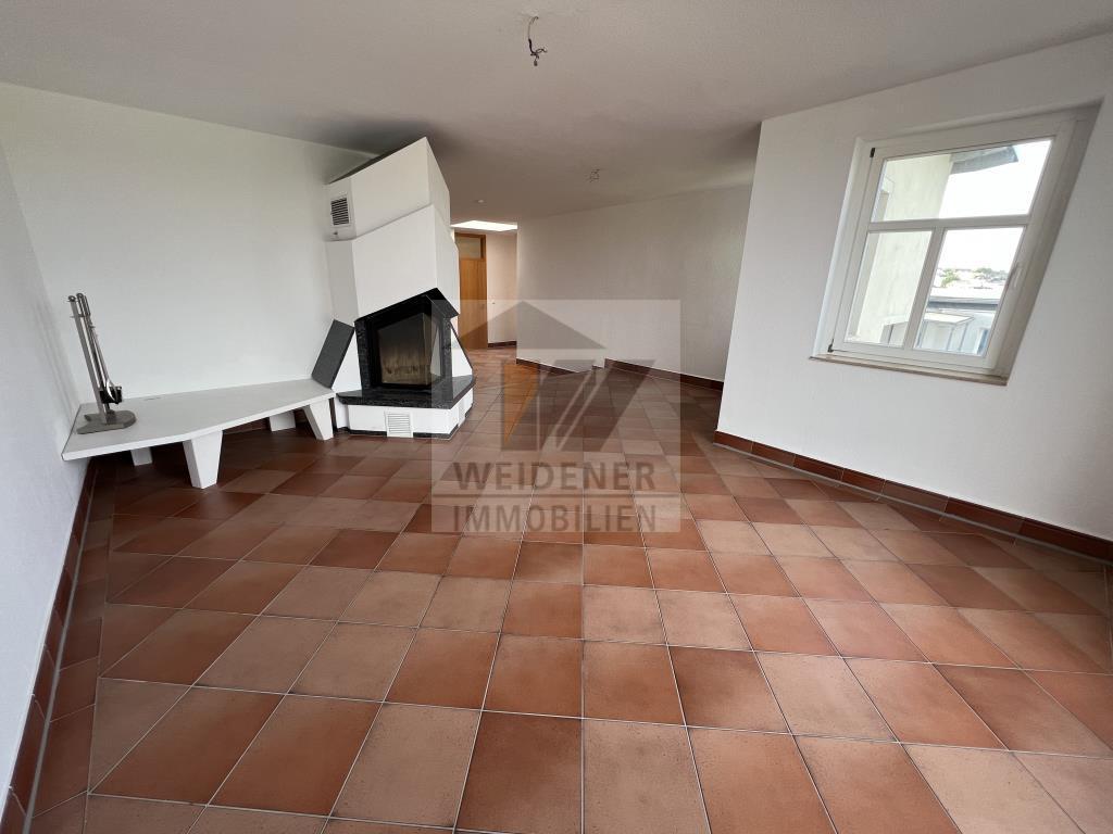 Was für ein Ausblick! 4 Raum Dachgeschoss-Wohnung mit Terrasse! - Photo 1
