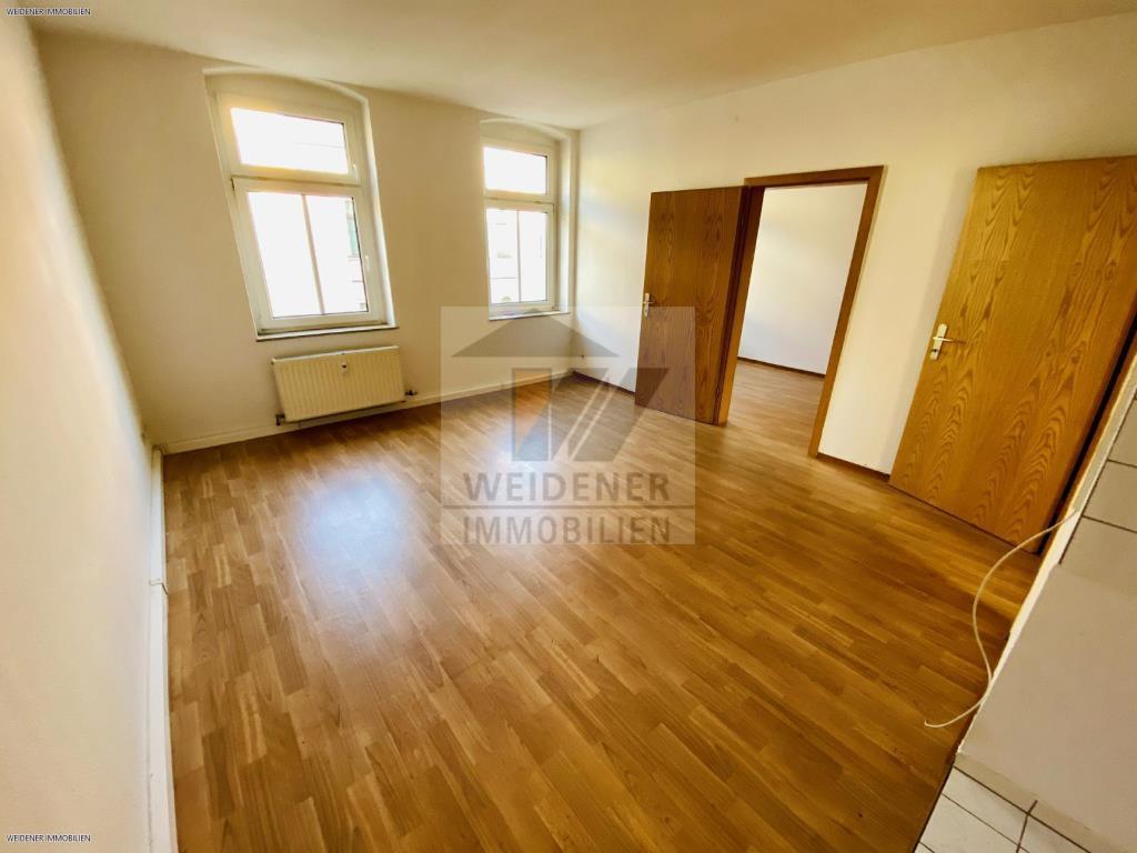 Wohnzimmer mit Küche 2. OG li.