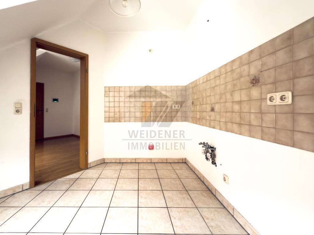 Wohnen in der Innenstadt! 3-Raum Wohnung im Dachgeschoss. - Photo 4