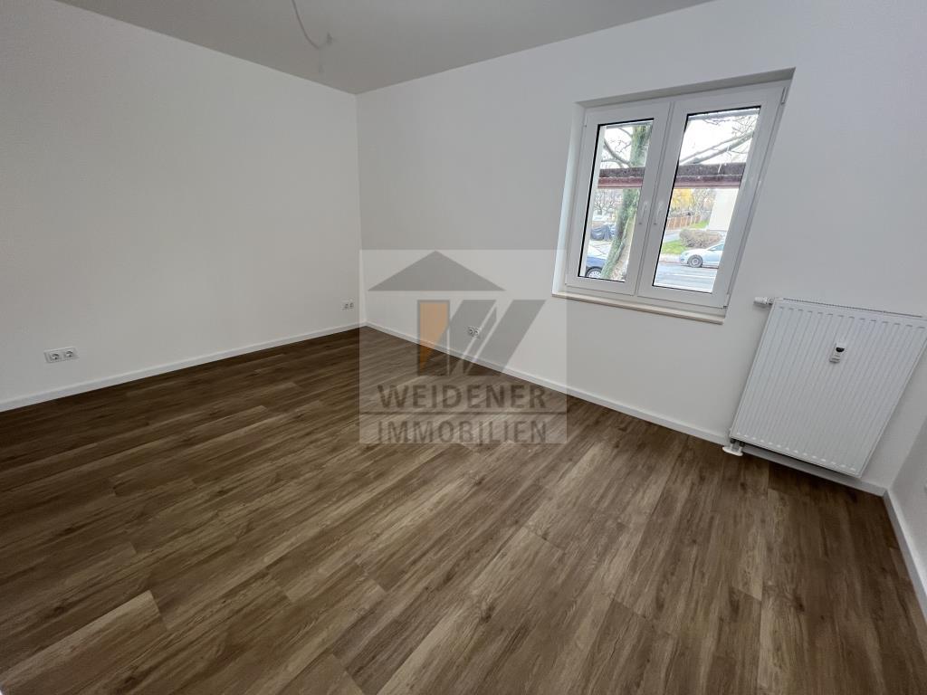 Erstbezug nach Sanierung: Exklusive 3 Zimmer Wohnung mit Balkon, Wanne und Dusche! - Foto 1