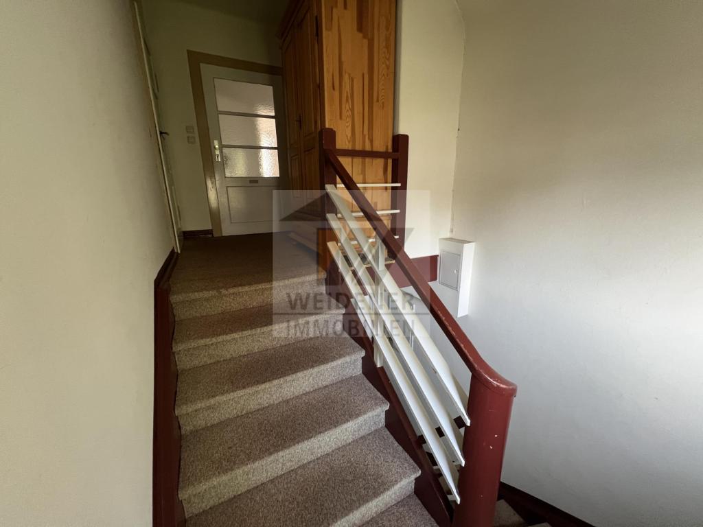 Treppe und Wohnungseingang