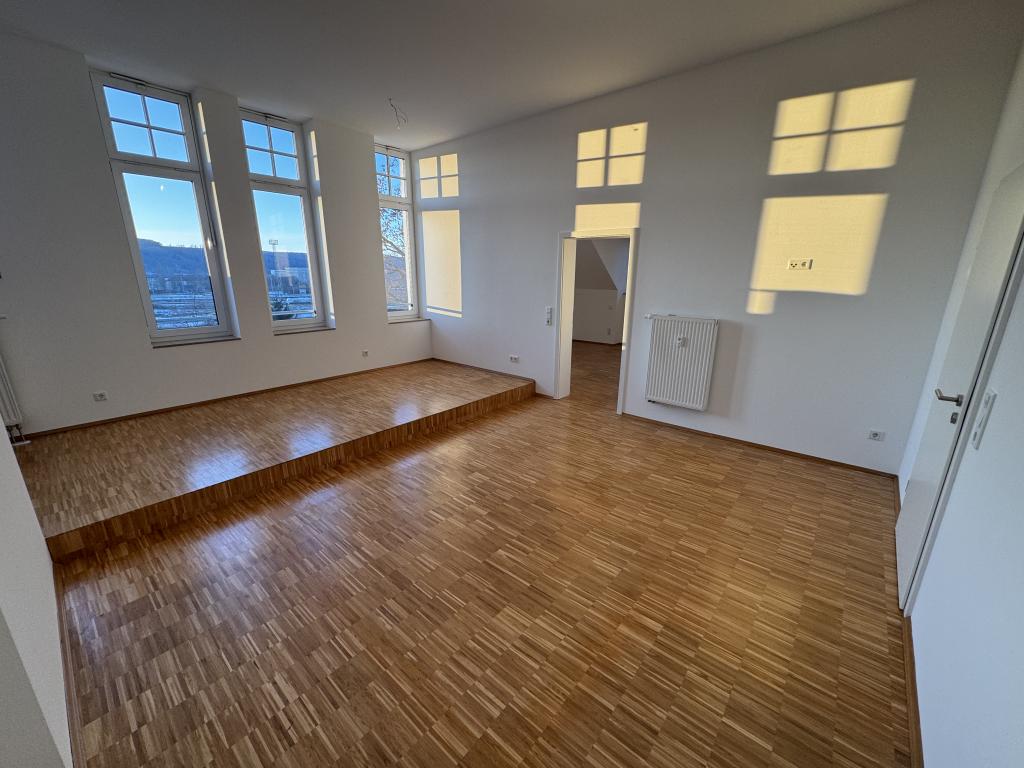 Exklusives Wohnen: 3-Raum Eigentumswohnung mit Balkon und Aufzug! - Foto 1