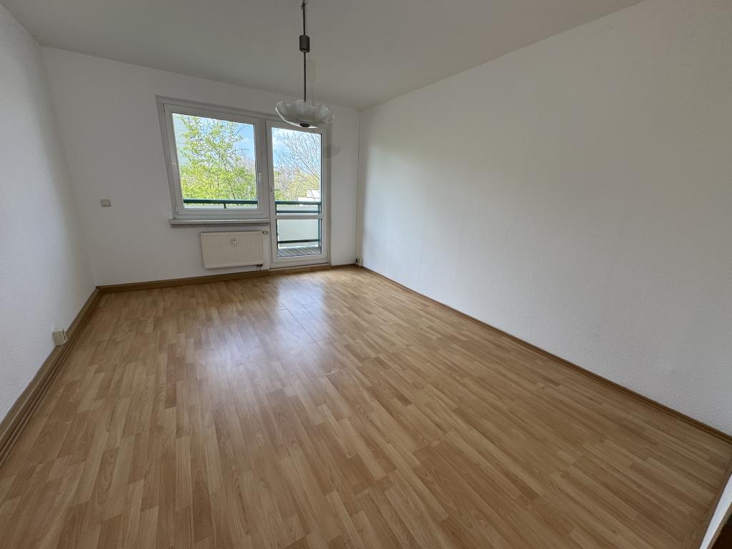 mit Wintergarten und Balkon: helle 2-Raum-Wohnung in Gera-Bieblach! - Photo 2