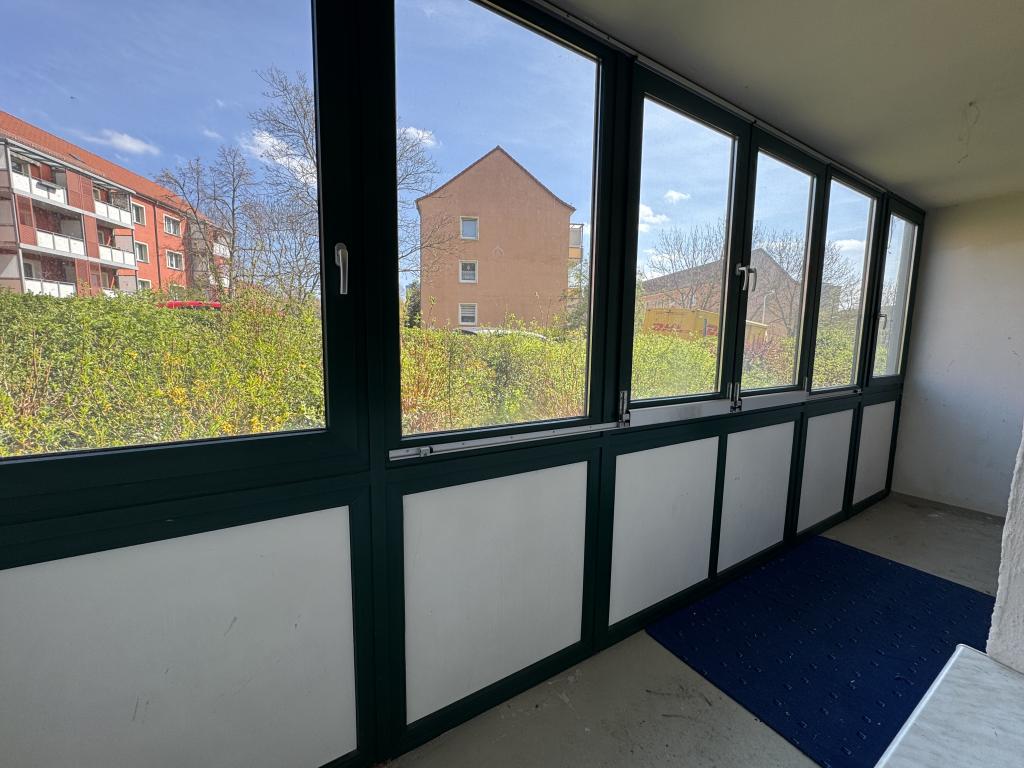helle 2-Raum-Wohnung mit Wintergarten und Blick ins Grüne: in Gera-Bieblach! - Photo 4