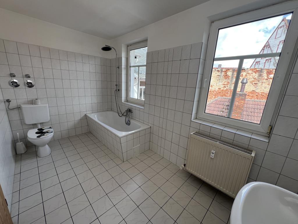 Renovierte 4 Zimmer Wohnung mit neuer Einbauküche im Herzen von Weida! - Foto 5