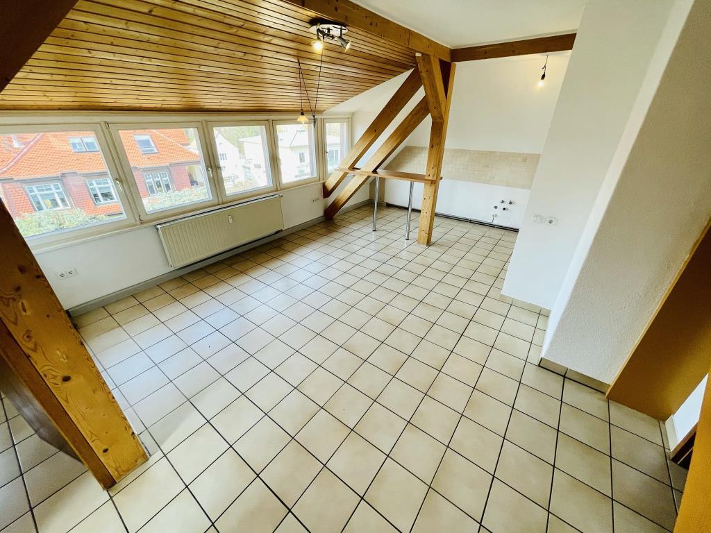 Große 2,5-Raum-Wohnung mit Wanne und Dusche! Maisonette! - Photo 1