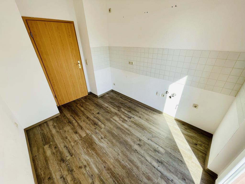 Zentrumsnahe 3-Raum Wohnung mit Balkon, Bad mit Dusche & Wanne! - Foto 2