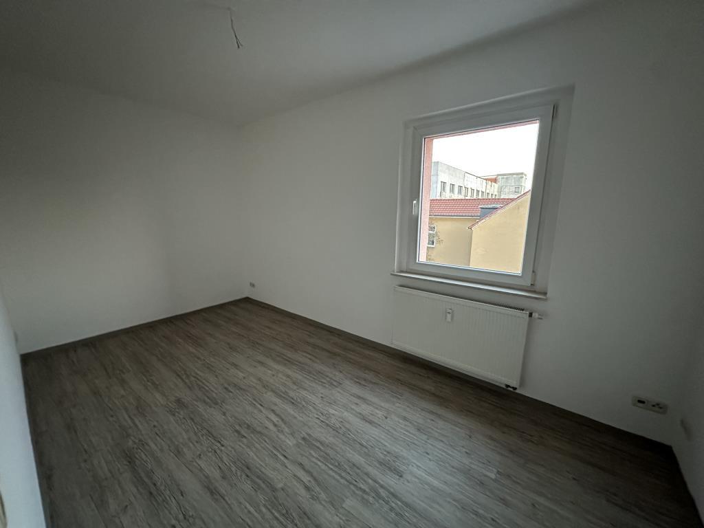 3-Raum-Wohnung nahe Zentrum mit Balkon & Badewanne! - Photo 4