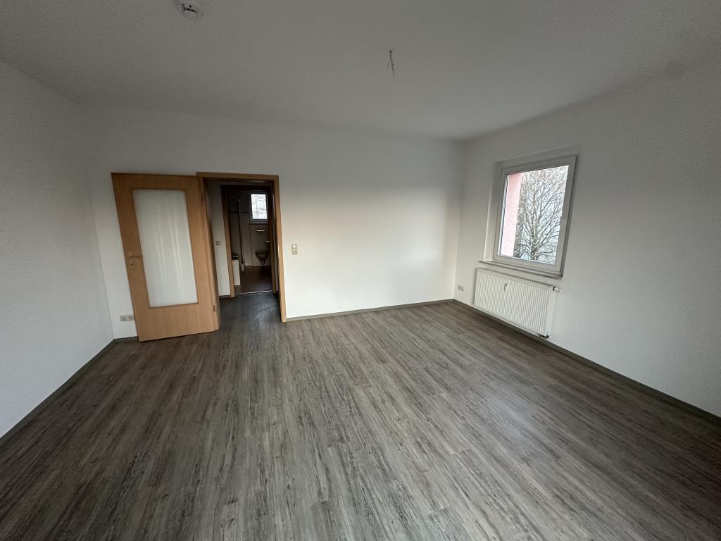 3-Raum-Wohnung nahe Zentrum mit Balkon & Badewanne! - Photo 3