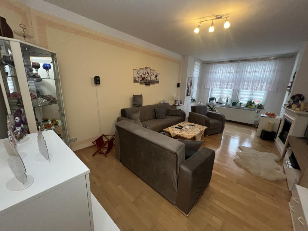 Attraktive DG-Maisonettewohnung in Gera Untermhaus nahe dem Küchengarten und Hofwiesenpark! - Photo 2