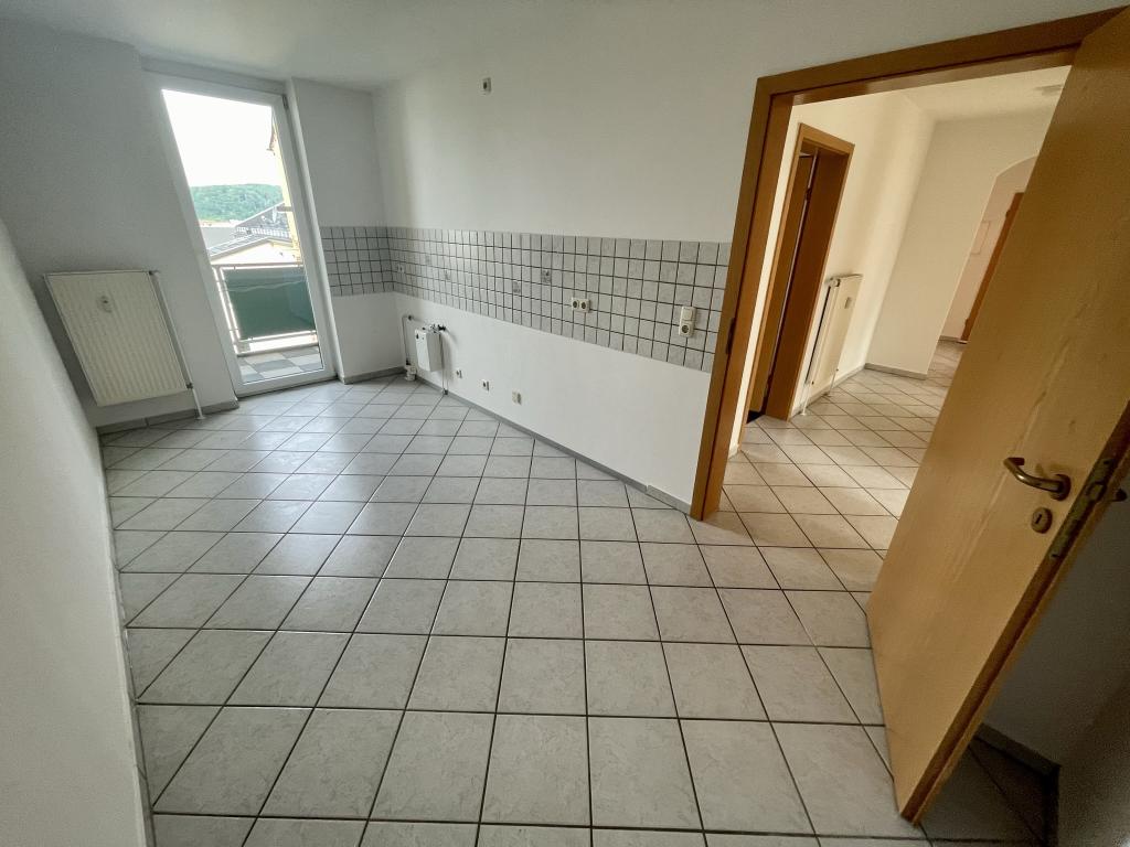 Super 3 Raum Wohnung mit Balkon und Wanne in der Geraer Innenstadt! - Photo 3