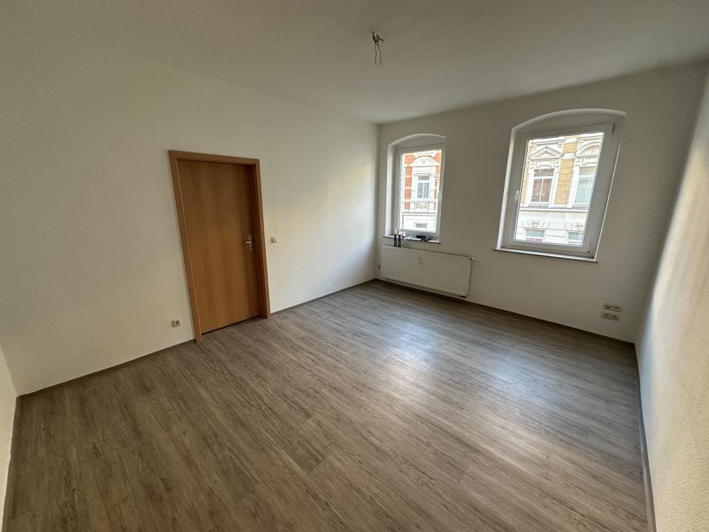 Familien willkommen! 4 R.-Wohnung mit West-Balkon, Wanne, Dusche und Hausgarten in Gera-Debschwitz! - Photo 1