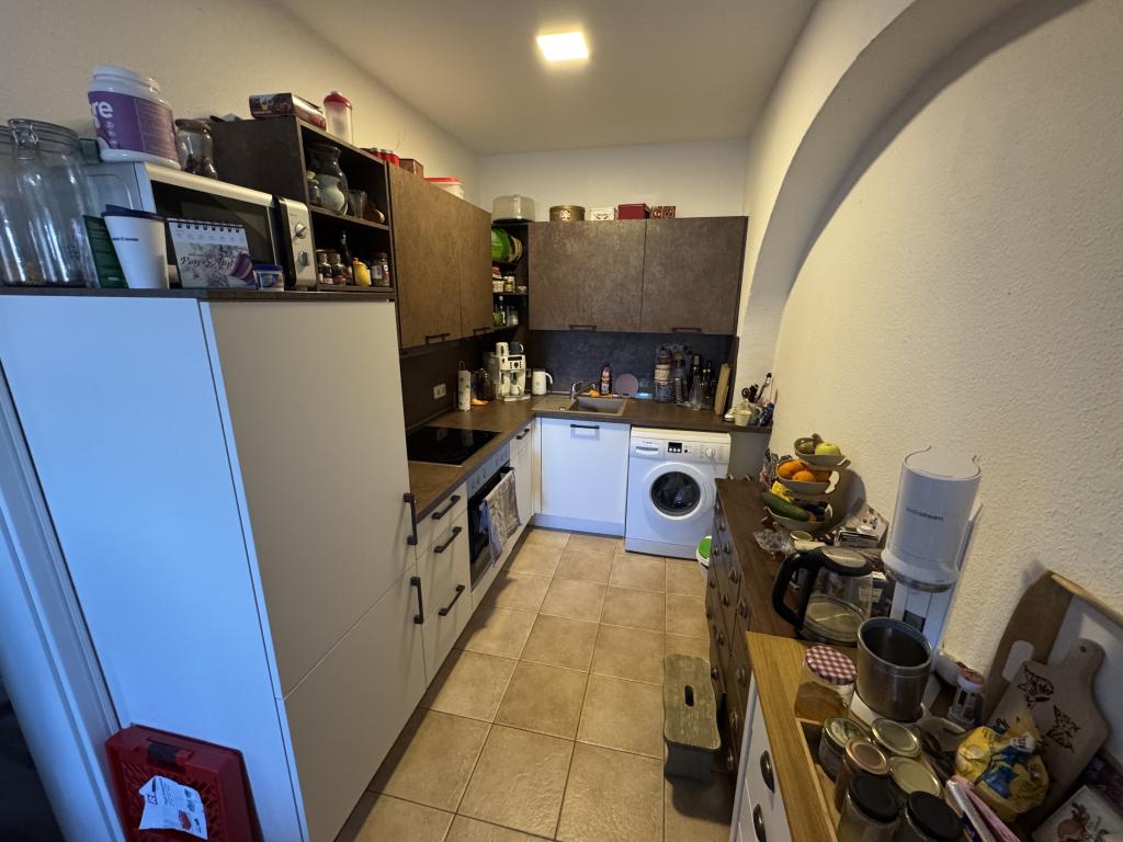 WOW! Hochwertige 4 Raum-Wohnung mit modernem Bad und großem Balkon! Die Wohnung zum Wohlfühlen. - Photo 1