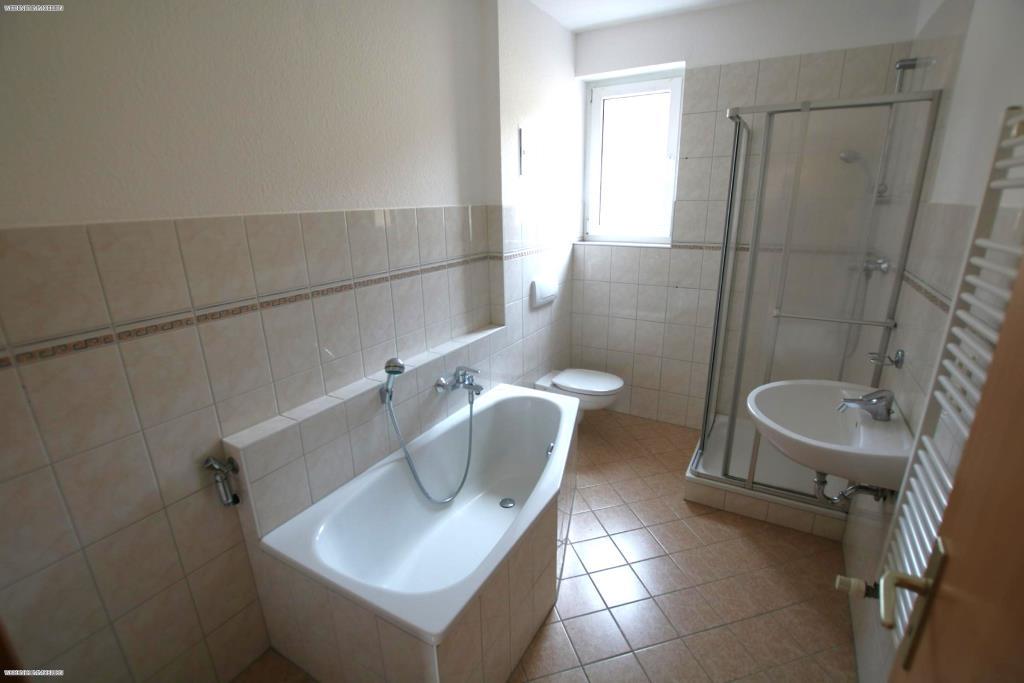 Süd-Balkon: 3-Raum Wohnung, Bad mit Wanne & Dusche – Ruhige Lage mit Blick ins Grüne! - Photo 5