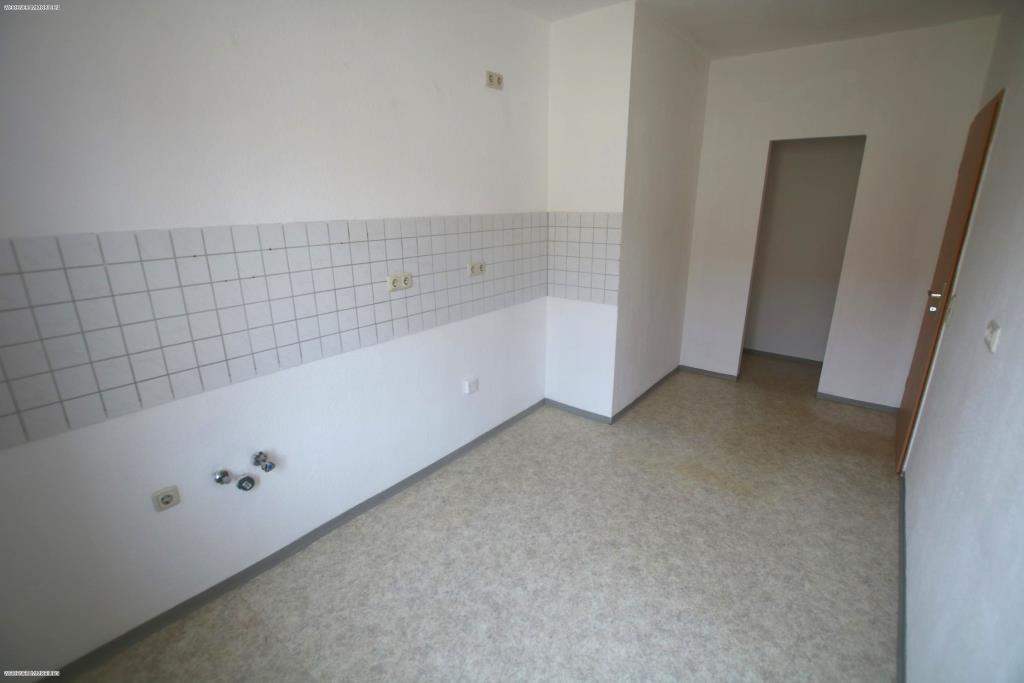 Süd-Balkon: 3-Raum Wohnung, Bad mit Wanne & Dusche – Ruhige Lage mit Blick ins Grüne! - Photo 3