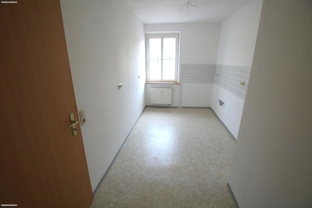 Süd-Balkon: 3-Raum Wohnung, Bad mit Wanne & Dusche – Ruhige Lage mit Blick ins Grüne! - Photo 4