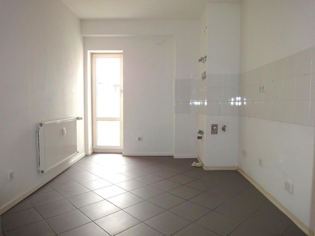 2 Raum DG Wohnung mit Balkon in direkter City-Lage! - Photo 1