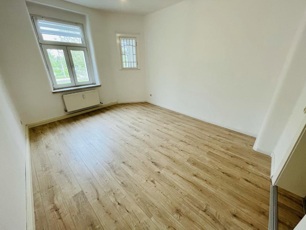Schicke 3 R-Whg. mit Balkon, Dusche & Einbauküche. Direkt am Hofwiesenpark. - Photo 3