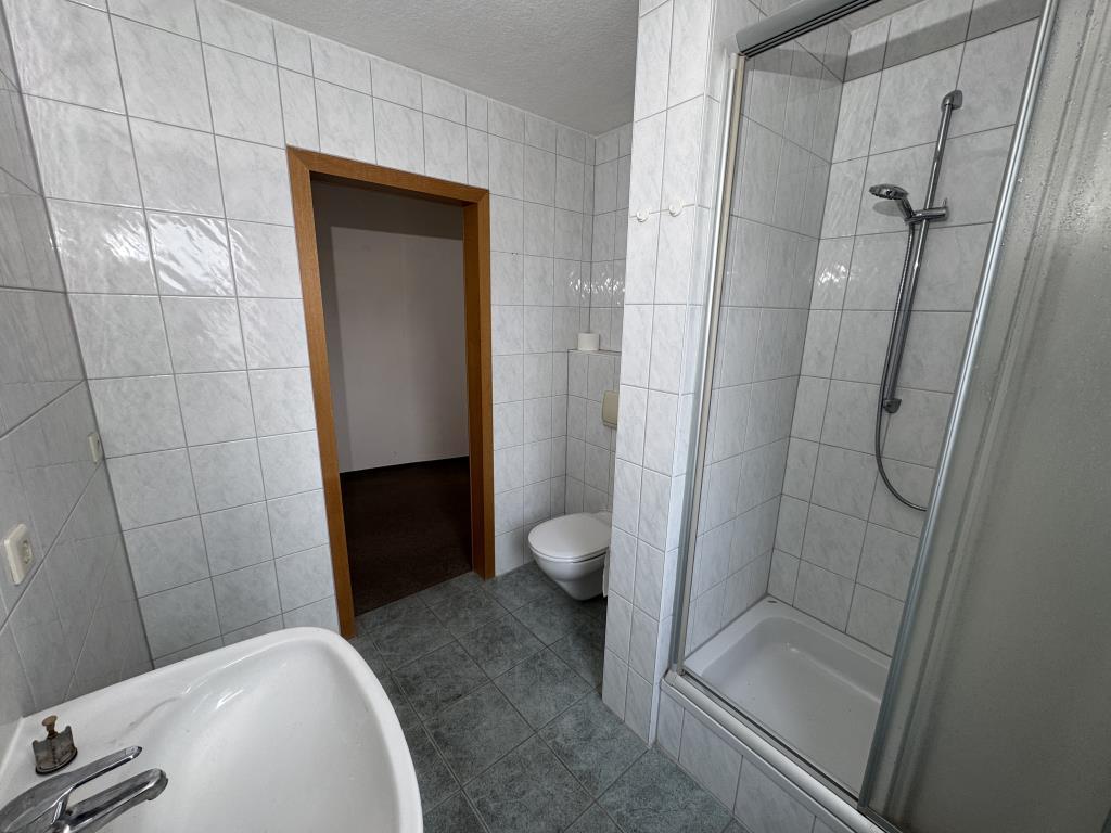 Barrierearmes Wohnen Dachterrasse und Aufzug: 2-Raum Wohnung in der Geraer Innenstadt - Photo 4