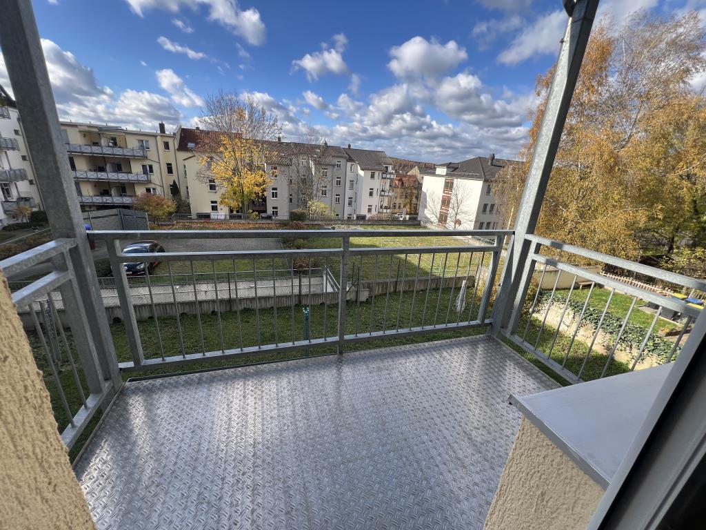 Schicke 3-Raum Wohnung mit modernem Bad, Balkon und Gartennutzung in ruhiger Anliegerstraße! - Photo 5