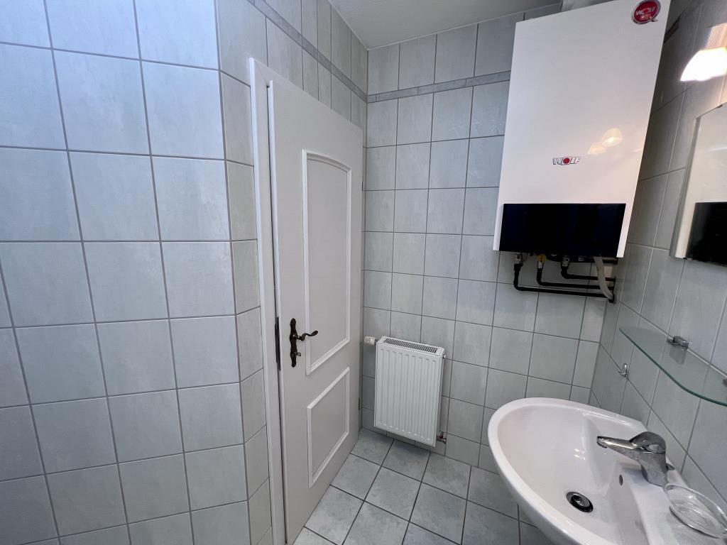 Schicke 2 Raum-Wohnung mit Stuck und Aufzug in Gera Untermhaus! - Photo 3
