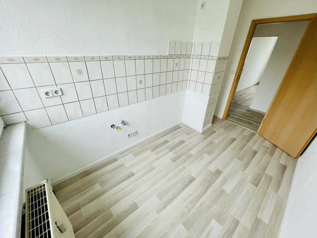 Sonnige 4 Raum Whg. mit Balkon in Gera-Langenberg! - Photo 1