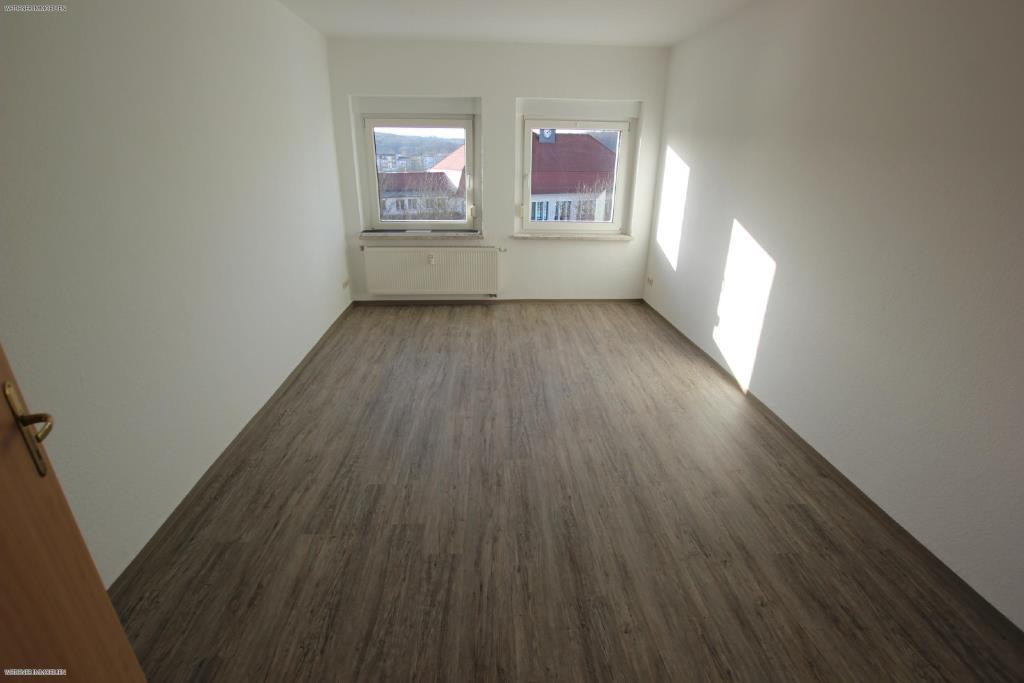 Mit Aufzug! 2-Raum-Whg. mit Balkon, Bad mit Wanne & Dusche! In der Geraer-Innenstadt! - Photo 5