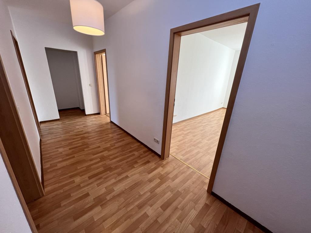 Balkon und Aufzug in der Innenstadt von Gera nahe dem Süd-Bahnhof! - Photo 3