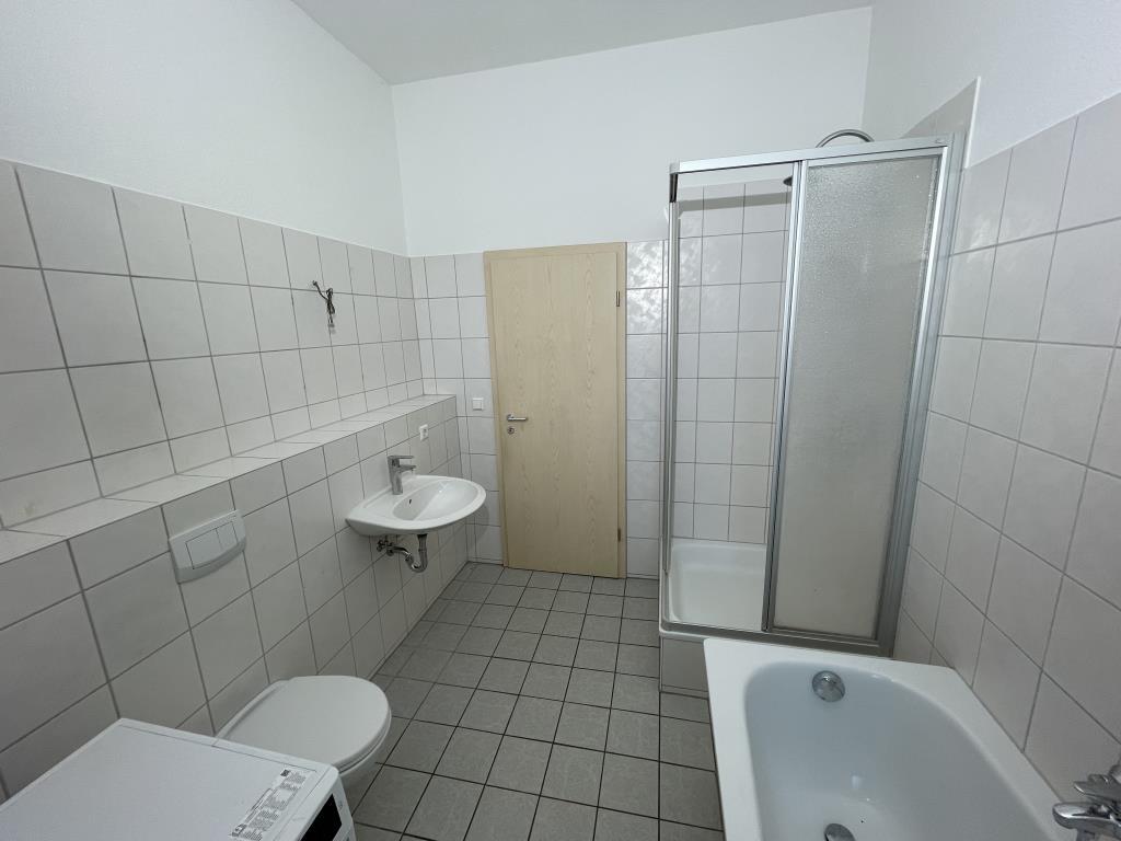 Moderne 2-Raum-Wohnung im Erdgeschoss! Bad mit Dusche & Wanne! - Photo 2