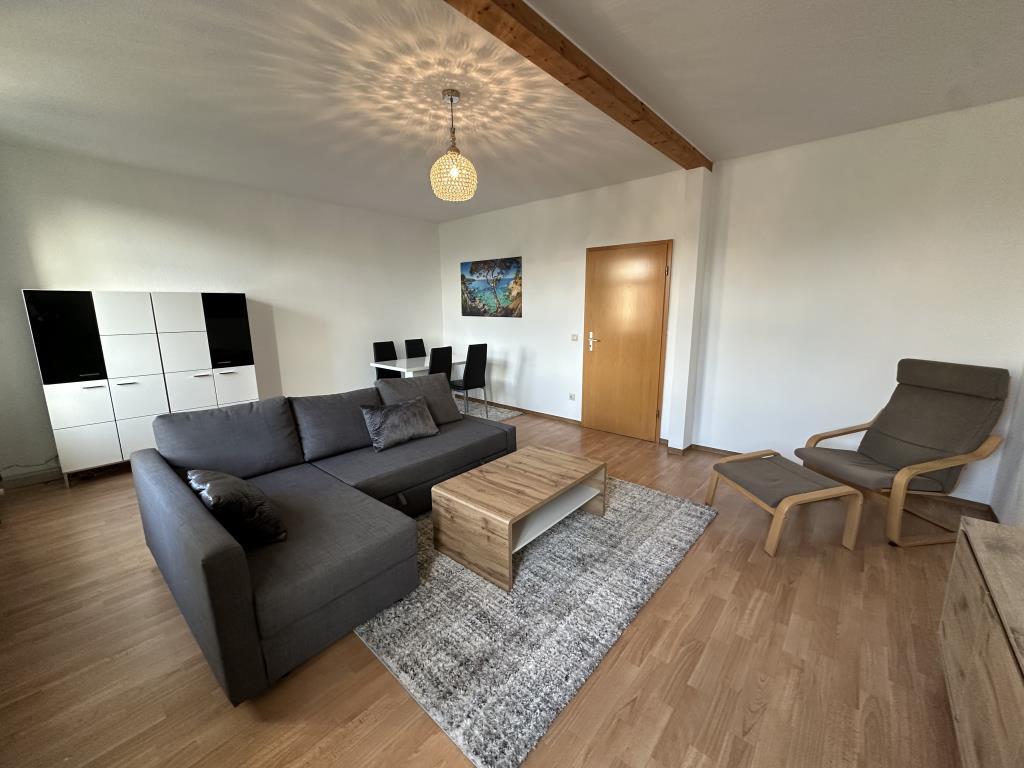 WOW! Vollmöbliertes 3 Zimmer Apartment mit Gartennutzung und PKW Stellplatz! - Photo 2
