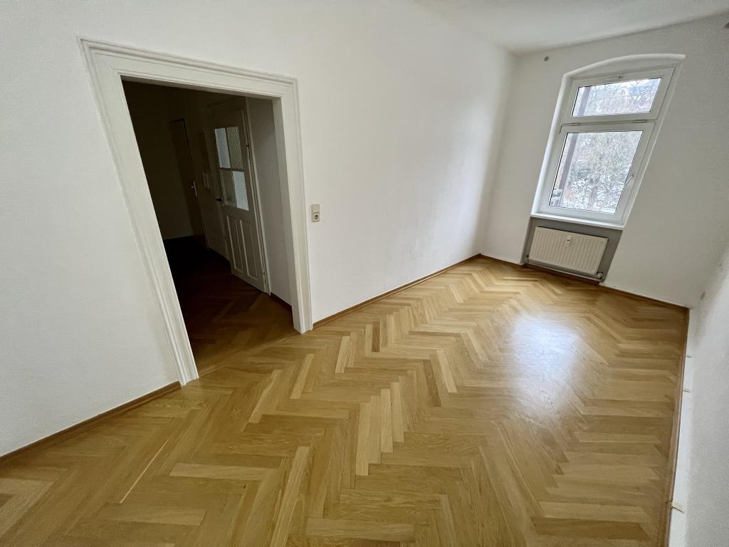 möblierte 2-Zimmer-Wohnung mit Balkon nahe des Zentrums! - Foto 3